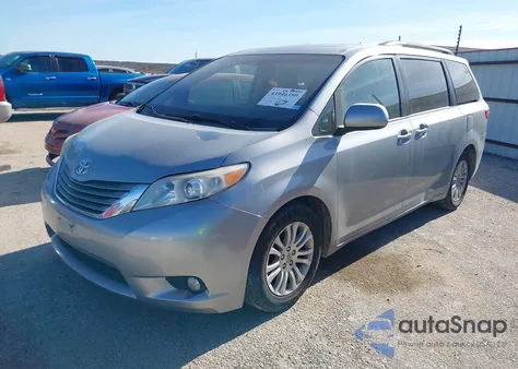 2015 Toyota Sienna Xle 8 Passenger из США, поврежденный, VIN 5TDYK3DC1FS684095